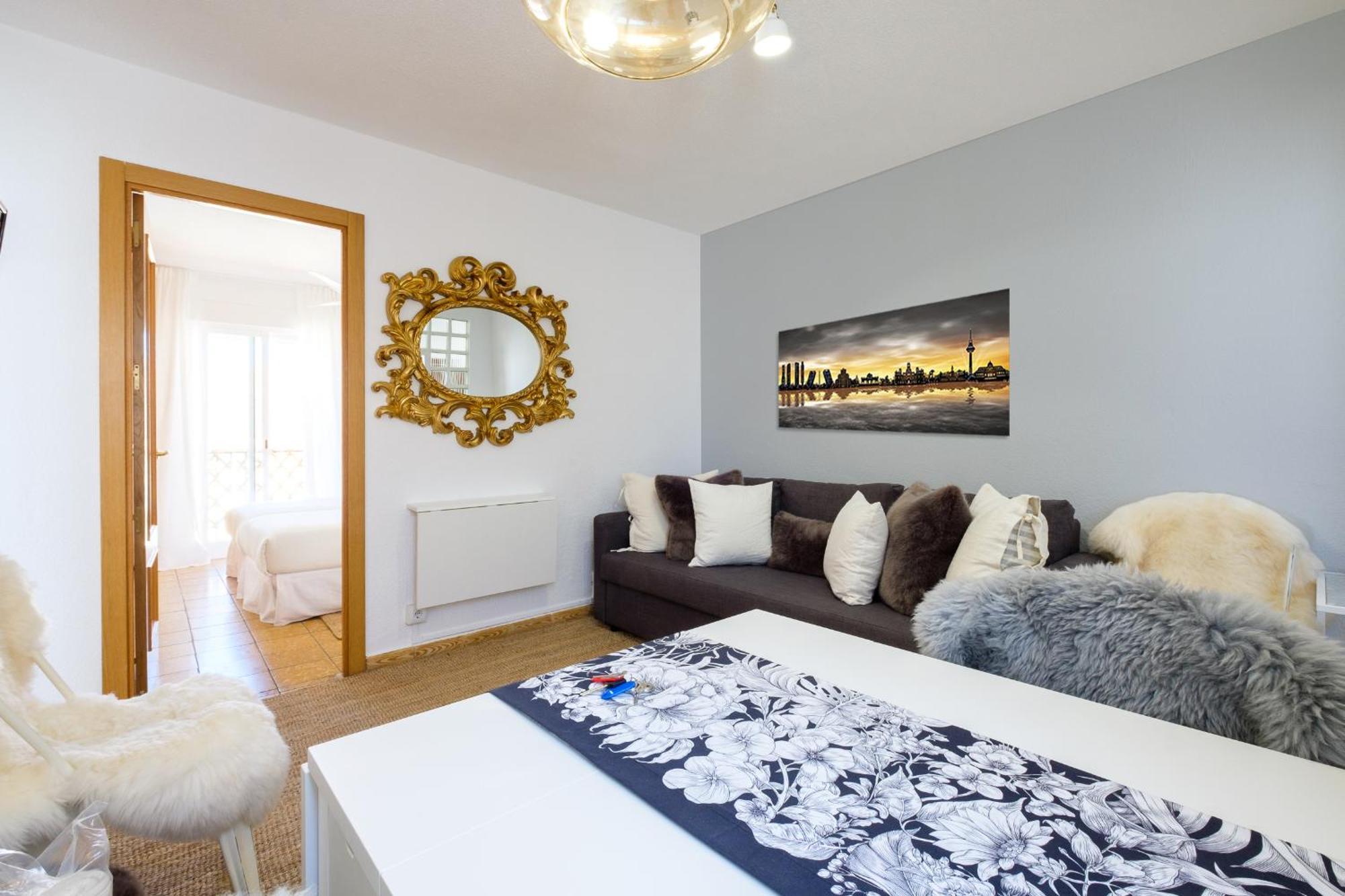 My City Home- Cozy Apartment At Aravaca Madrid Bagian luar foto