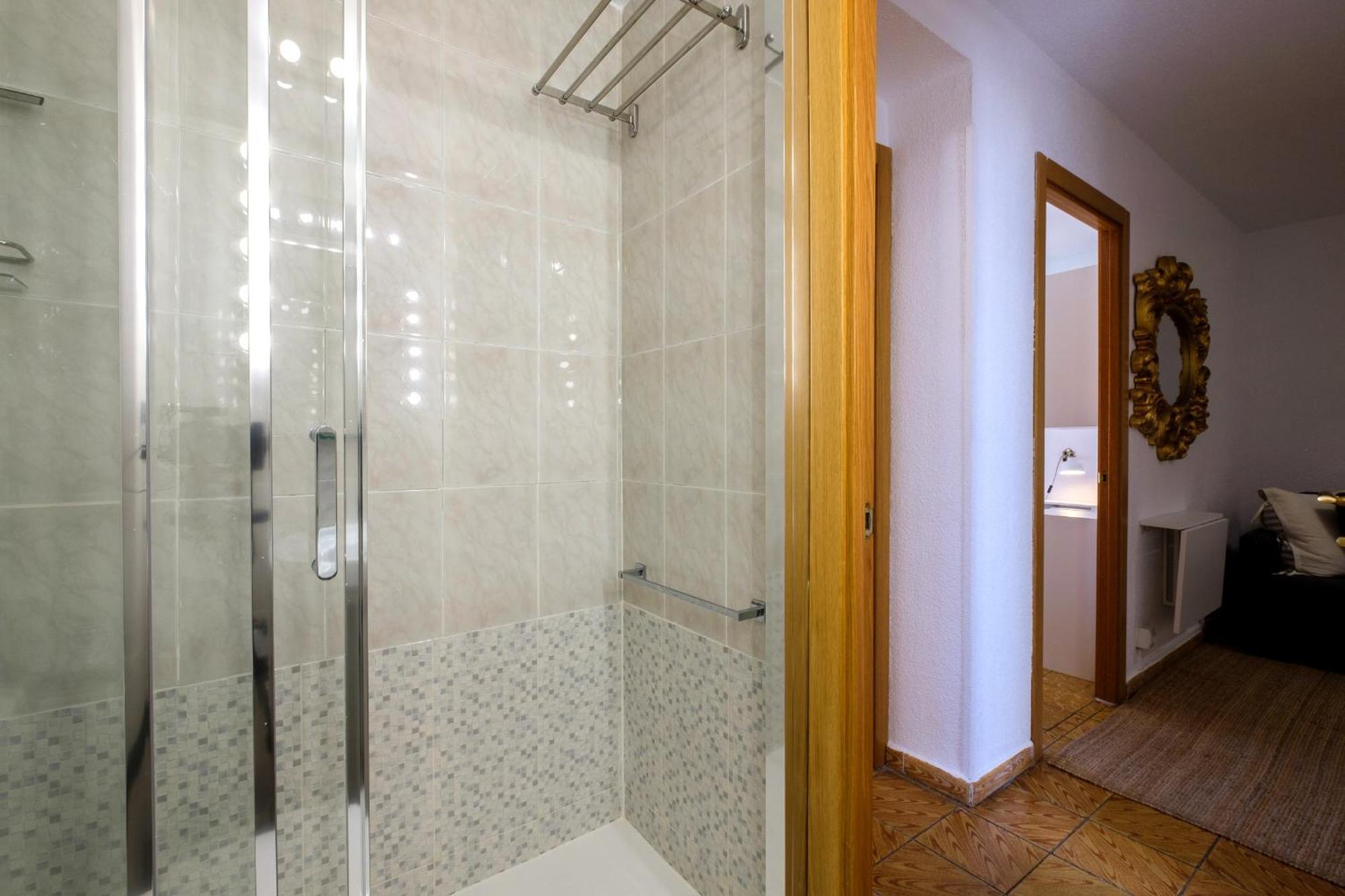 My City Home- Cozy Apartment At Aravaca Madrid Bagian luar foto